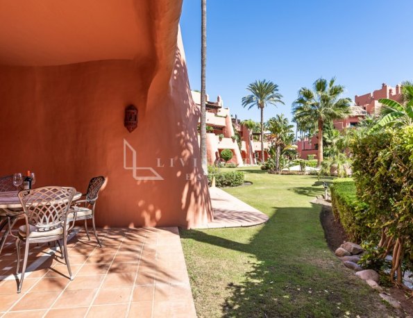Luxurious Ground Floor Apartment in Torre Bermeja