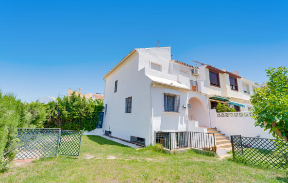 Projekt renowacji - Trzysypialnia Corner Townhouse z dużym prywatnym ogrodem w Nueva Atalaya, Estepona