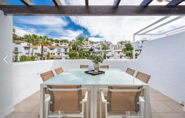 Duplex Penthouse na sprzedaż w Nueva Andalucia, Marbella