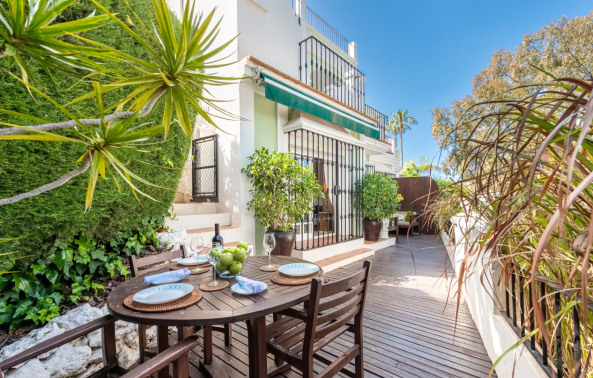 Dom szeregowy na sprzedaż w Aloha Pueblo, Nueva Andalucia