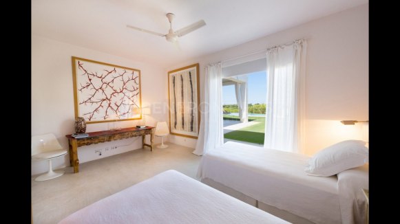 The White Stone Villa with Panoramic Views in Almenara Golf, Sotogrande Alto