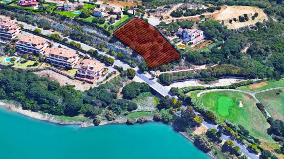 Parcela con impresionantes vistas en Sotogrande Alto