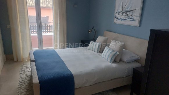 Luxury Penthouse with Stunning Marina and Sea Views in Sotogrande