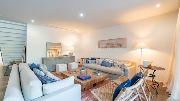 Villa KOA de Lago Architects: New build villa for sale in Sotogrande Costa