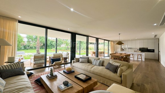 Luxury, Brand New, Modern House for Sale in Sotogrande Costa by Lago Architects – Villa KOA