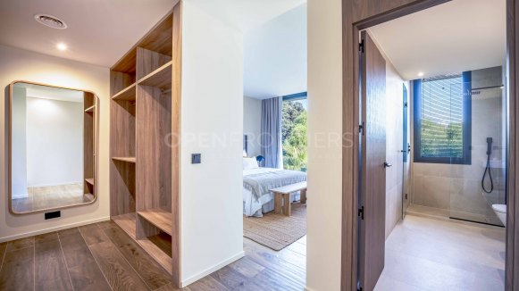 Villa KOA de Lago Architects: New build villa for sale in Sotogrande Costa
