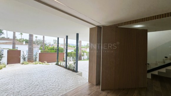 Luxury, Brand New, Modern House for Sale in Sotogrande Costa by Lago Architects – Villa KOA
