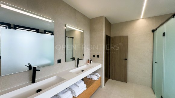 Luxury, Brand New, Modern House for Sale in Sotogrande Costa by Lago Architects – Villa KOA