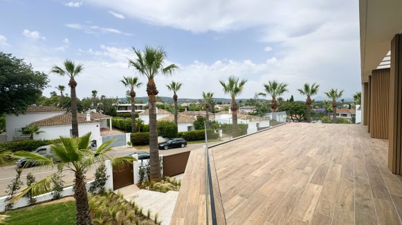 Luxury, Brand New, Modern House for Sale in Sotogrande Costa by Lago Architects – Villa KOA