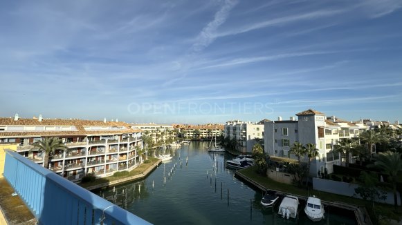 Penthouse te koop in Guadalmarina, Marina de Sotogrande