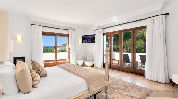 Mediterranean Villa in Sotogrande Alto