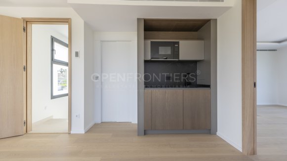 Nieuwbouwvilla met spectaculair uitzicht op zee en golf in Sotogrande Alto