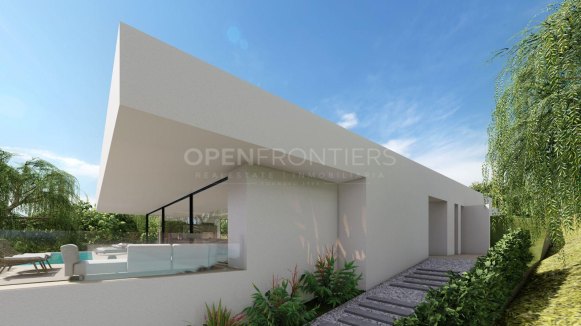 Modern villa in Sotogrande with completed structure and premium design