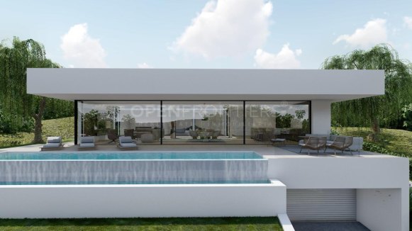 Modern villa in Sotogrande with completed structure and premium design