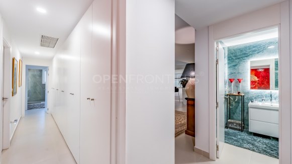 Luxury Senda Chica Apartment for Sale in La Reserva Sotogrande