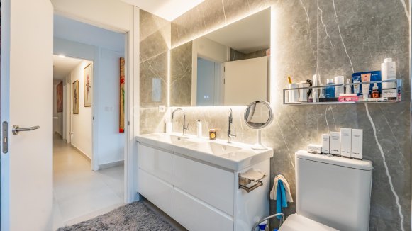 Luxury Senda Chica Apartment for Sale in La Reserva Sotogrande