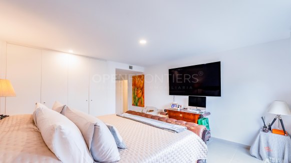 Luxury Senda Chica Apartment for Sale in La Reserva Sotogrande