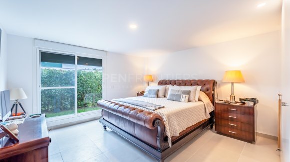 Luxury Senda Chica Apartment for Sale in La Reserva Sotogrande