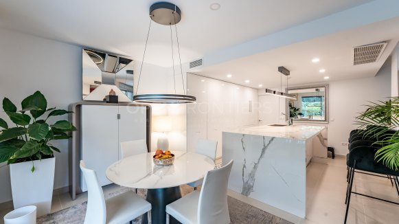 Luxury Senda Chica Apartment for Sale in La Reserva Sotogrande