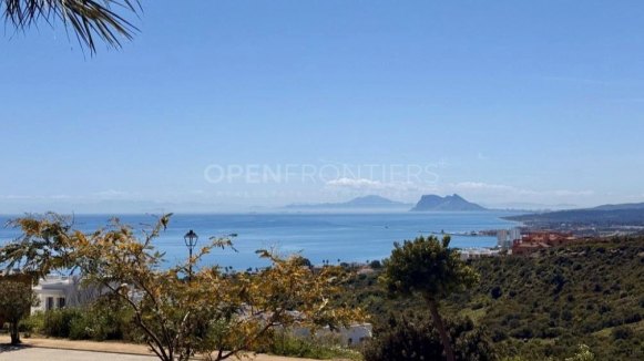 Luxury Townhouse with Sea Views - Bahía las Rocas, Costa del Sol