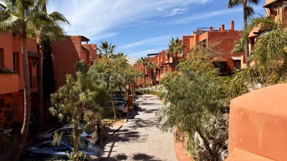 Luxury Townhouse with Sea Views - Bahía las Rocas, Costa del Sol