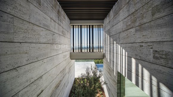 Villa te koop in La Reserva, Sotogrande