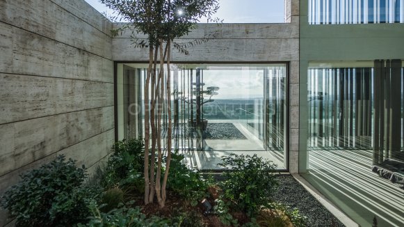 Villa te koop in La Reserva, Sotogrande