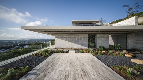 Villa te koop in La Reserva, Sotogrande