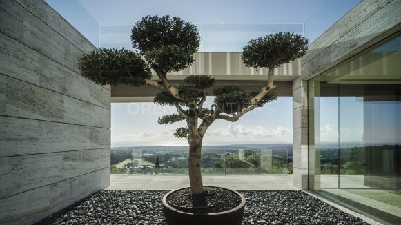 Villa te koop in La Reserva, Sotogrande