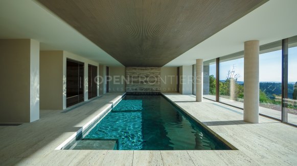 Villa te koop in La Reserva, Sotogrande