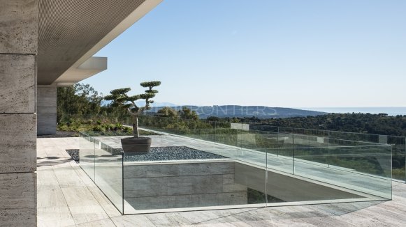 Villa te koop in La Reserva, Sotogrande