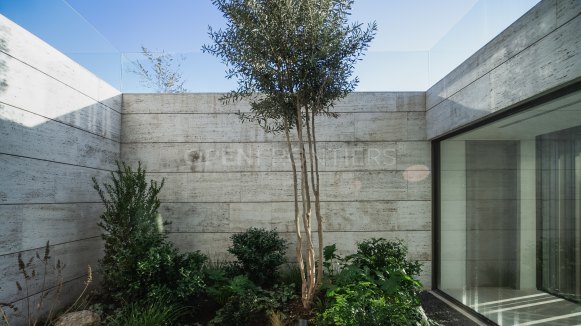 Villa te koop in La Reserva, Sotogrande