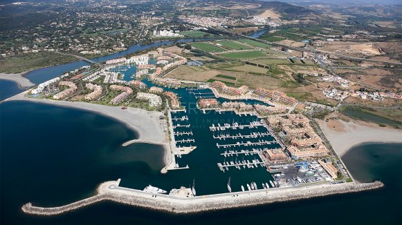 10m Berth for Sale in Sotogrande Port, Pantalan 3 Near MIM Hotel