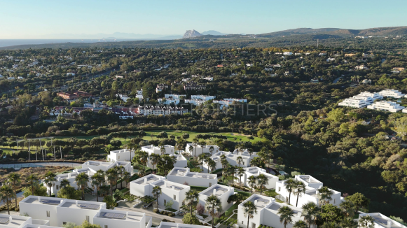 Courtyard Semi-Detached Home in La Reserva, Sotogrande – Las Villas de los Álamos