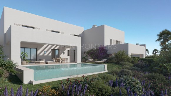 Courtyard Semi-Detached Home in La Reserva, Sotogrande – Las Villas de los Álamos