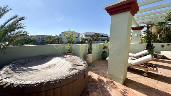 Duplex Penthouse à vendre en Marina de Sotogrande