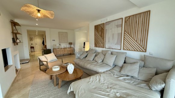 Modern Marina-Front Duplex Penthouse with Panoramic Views in Isla Tortuga, Sotogrande Port