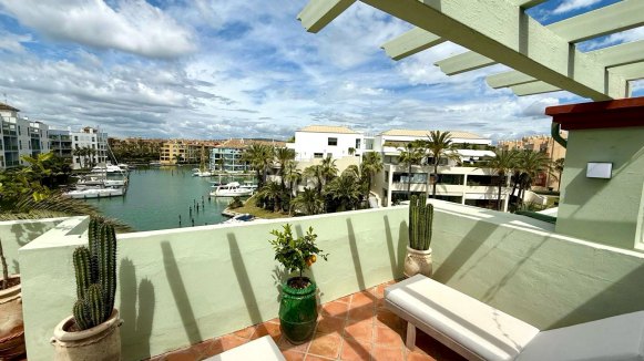 Modern Marina-Front Duplex Penthouse with Panoramic Views in Isla Tortuga, Sotogrande Port