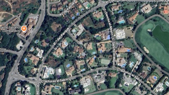Prime Plot for Sale in Kings & Queens, Sotogrande Costa – Rare Opportunity with Golf Views, and sea views from first level of future villa.