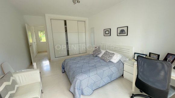 Villa de golf en première ligne à vendre à Sotogrande – Vue sur Valderrama