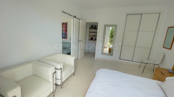 Villa de golf en première ligne à vendre à Sotogrande – Vue sur Valderrama