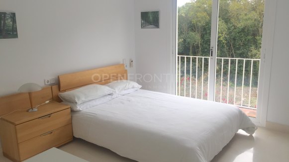 Villa de golf en première ligne à vendre à Sotogrande – Vue sur Valderrama
