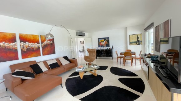 Villa de golf en première ligne à vendre à Sotogrande – Vue sur Valderrama