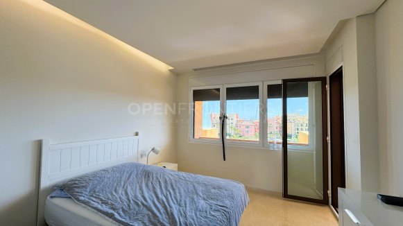 Exceptional 4-bedroom apartment with sea views in Ribera del Marlin, Sotogrande