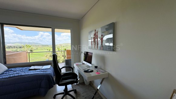 Exceptional 4-bedroom apartment with sea views in Ribera del Marlin, Sotogrande