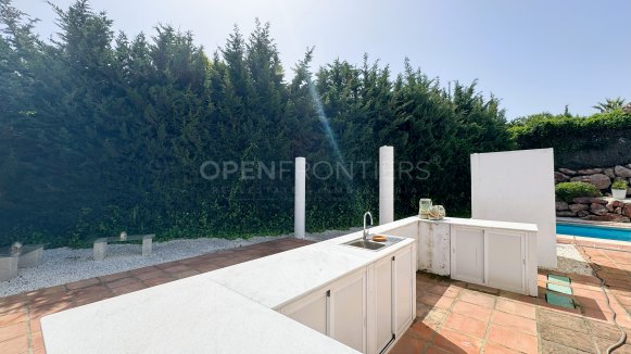 Charming Villa for Sale in Zona B, Sotogrande Costa