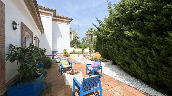 Charming Villa for Sale in Zona B, Sotogrande Costa