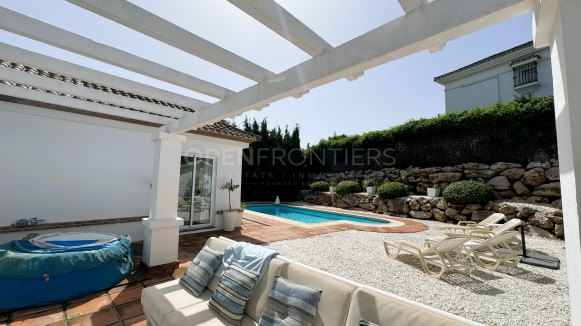 Charming Villa for Sale in Zona B, Sotogrande Costa