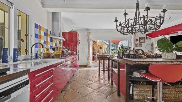 Andalusian villa in Sotogrande Alto next to Valderrama
