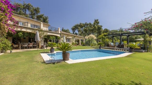 Andalusian villa in Sotogrande Alto next to Valderrama